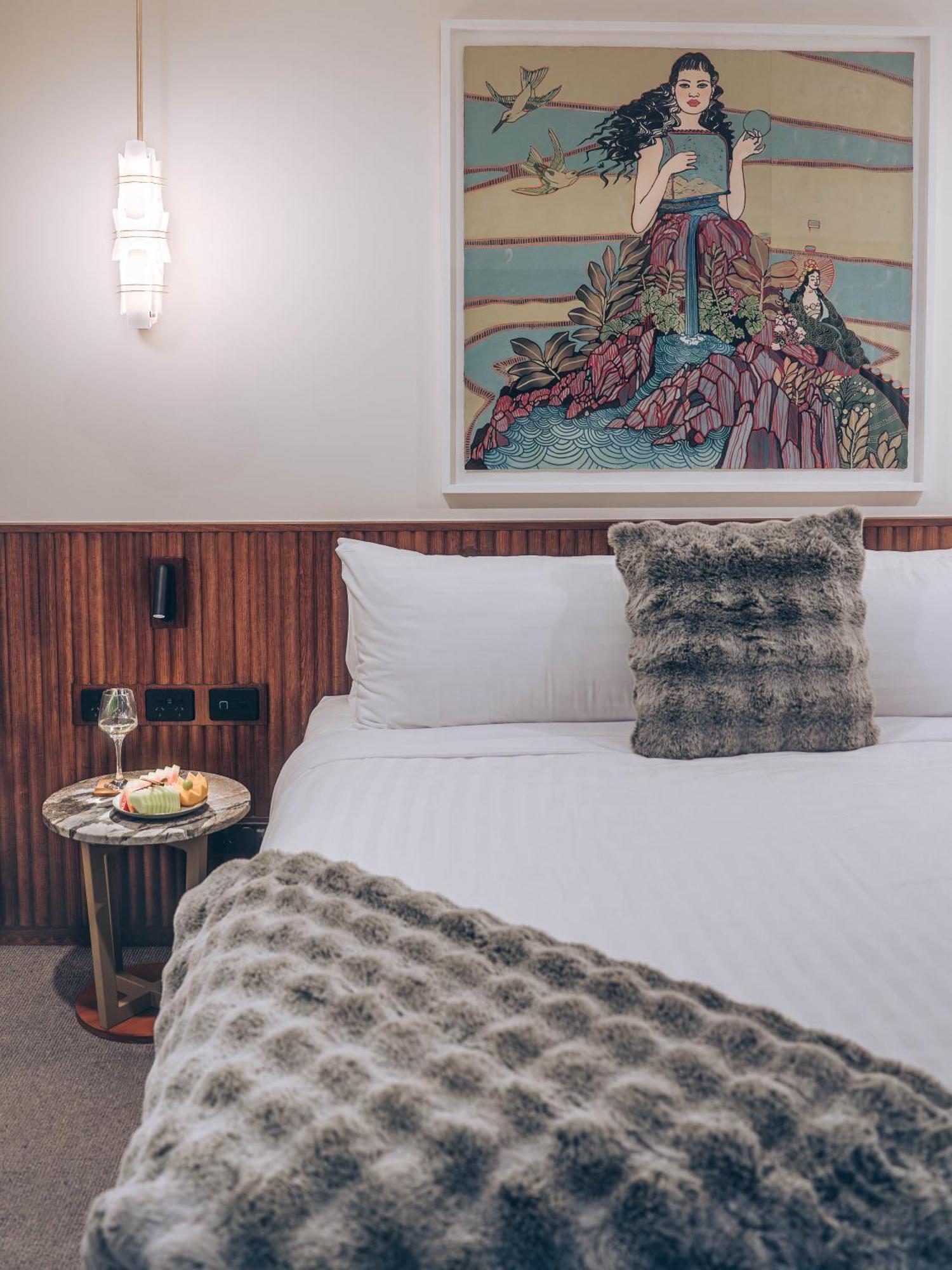 Risby Cove Boutique Hotel Strahan Extérieur photo